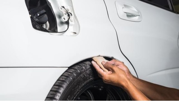 學會這三招，愛車被刮再也不去4s店，一年省下10000元！