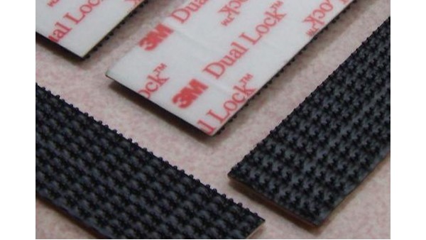 無錫模切背膠廠家說：3M魔術貼遇水會不會影響貼合效果？