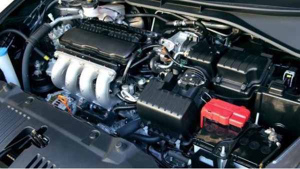 小白解疑——汽車開到一定公里數需要換機油嗎？還需要做什么保養？