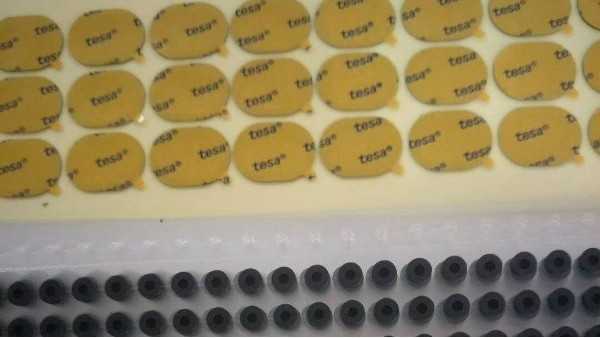 粘膠加工廠家應用在手機上的防水透氣膜應具備哪些？